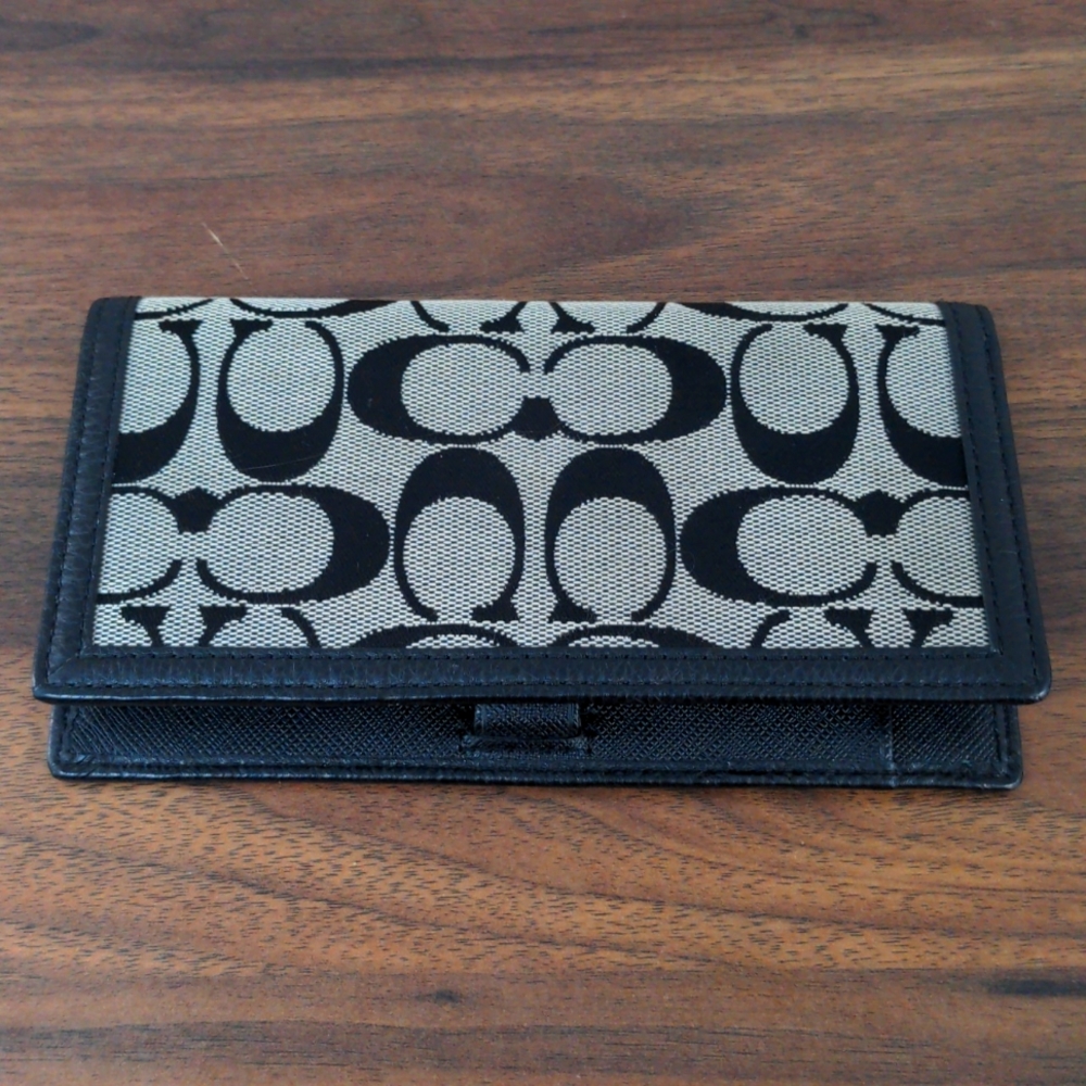 Coach Checkbook - image 1